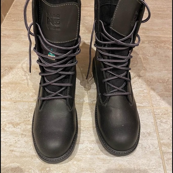 Timberland Shoes - Women’s Timberland alloy toe work boots! Trendy and Excellent to New Condition!